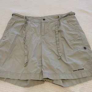 Columbia beige hiking shorts, women, size 12
